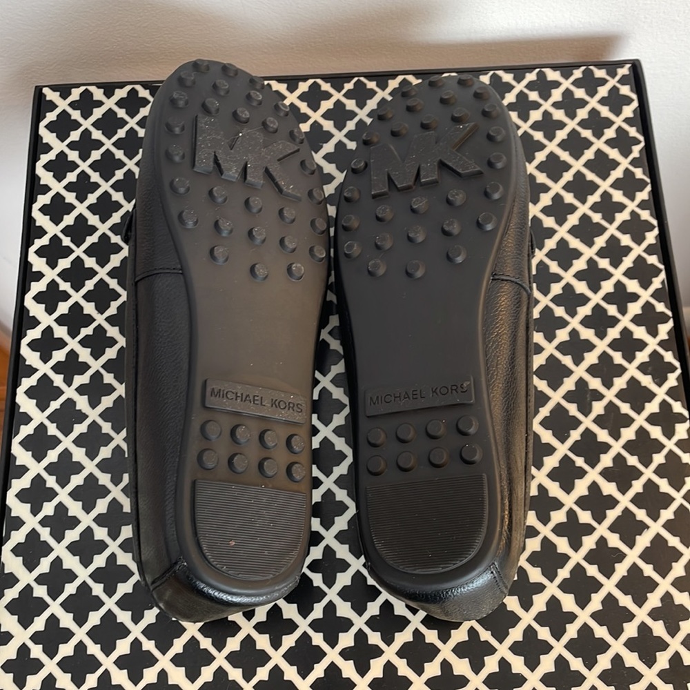 Excellent gently used condition leather loafers - Picture 3 of 7